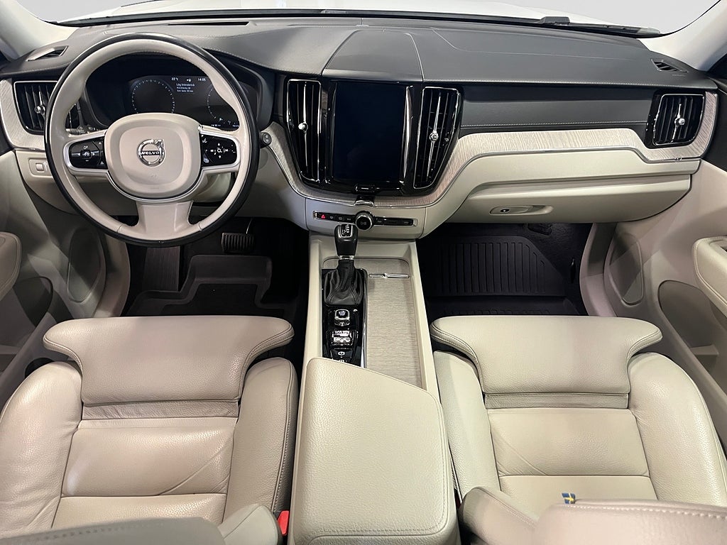 Volvo XC60 T5 AWD Aut Inscription DRAG B-kamera Carplay Ada farth bild 9