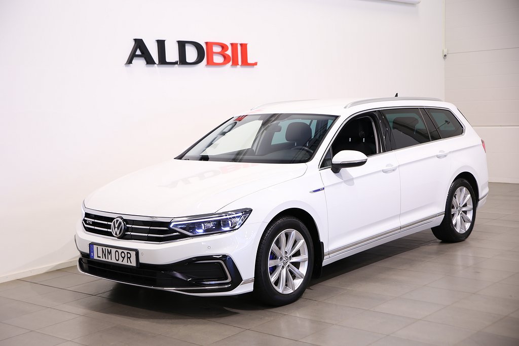 Volkswagen Passat 218hk Plug-in Hybrid SC DSG / Executivpkt / Dragpkt / Värm