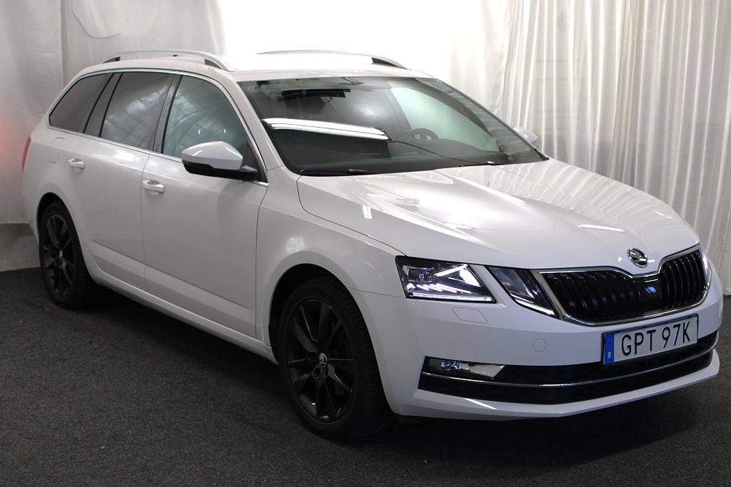 Skoda Octavia Kombi 1.0 TSI Style |Drag |P-sensor |Värmare |S&V-Däck