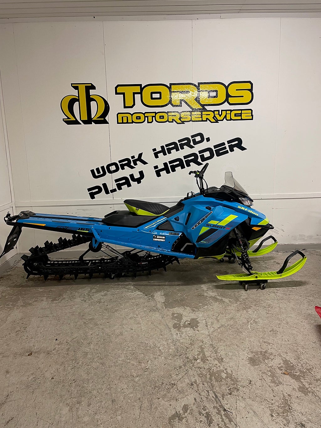 Ski-Doo Summit X 850 165" 