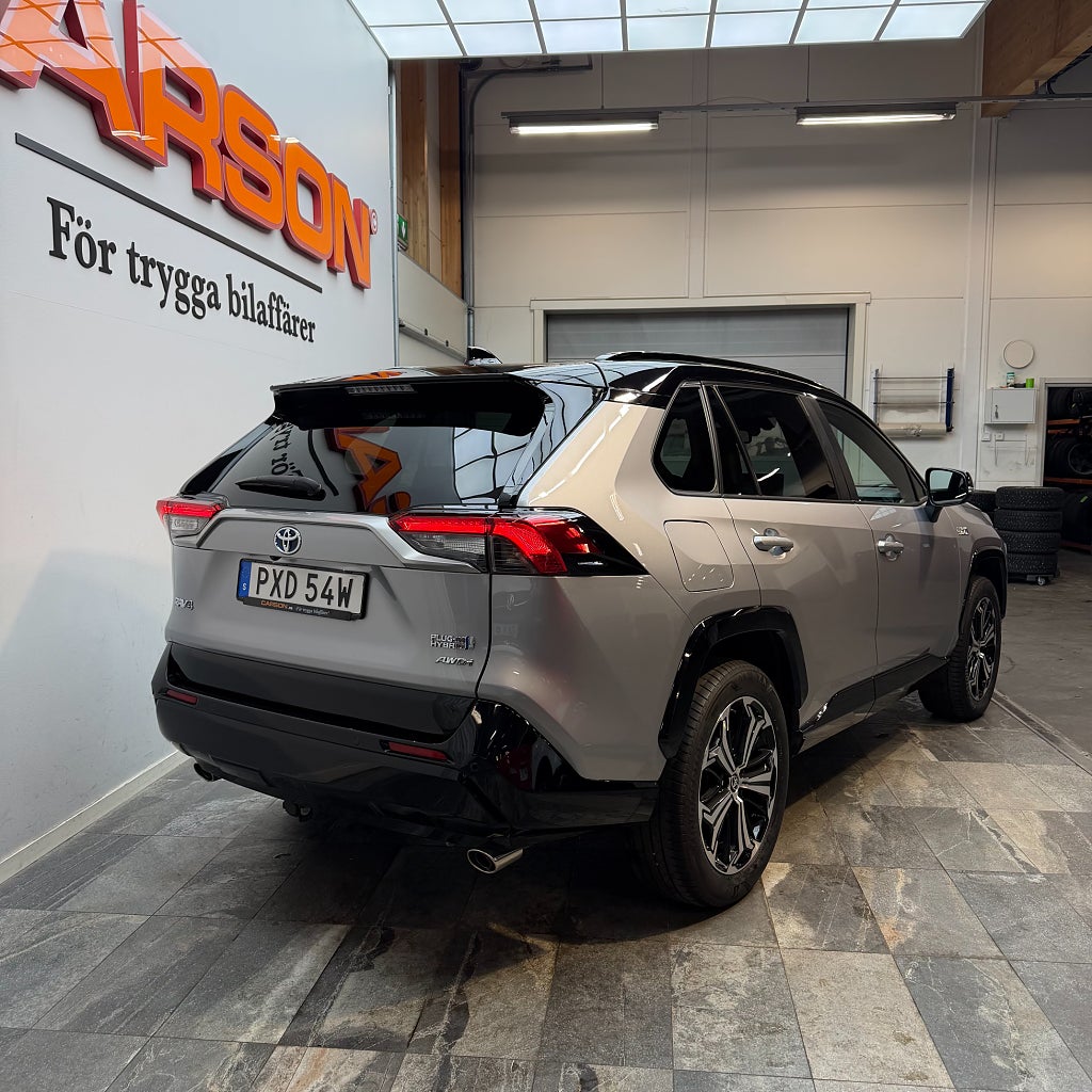 Toyota RAV4 Plug-in Hybrid E-CVT Style Backkamera Navi Drag