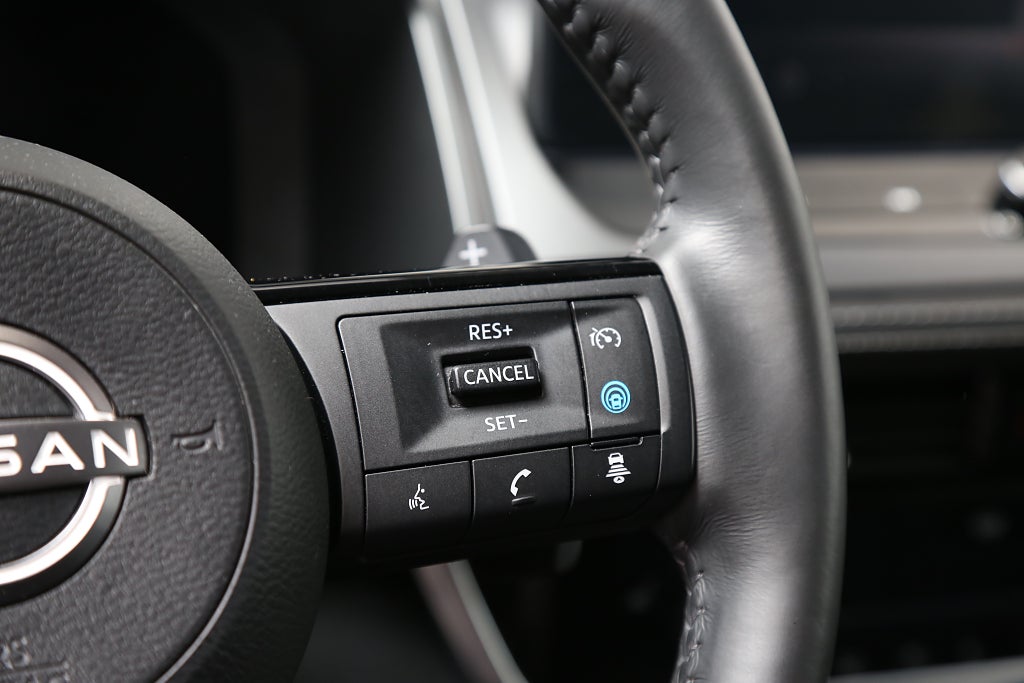 Nissan Qashqai 1,3 DIG-T 158hk XTRONIC-CVT 360°-kamera Navi Leasbar 2025