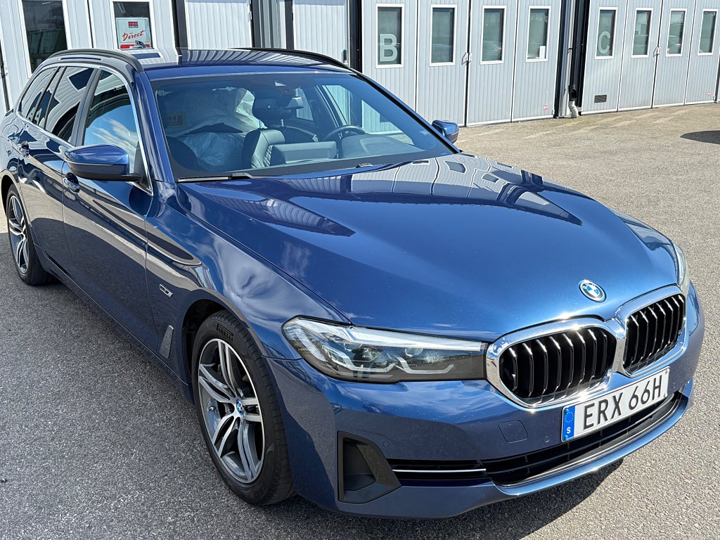 BMW 530e Steptronic, Drag, Sportstolar, Rattvärme, Backkamera 