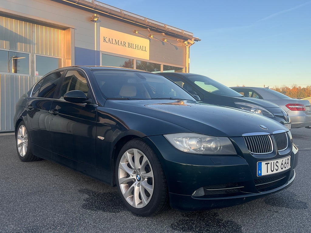 BMW 330i Sedan Comfort, Dynamic *258hk* *Automat*