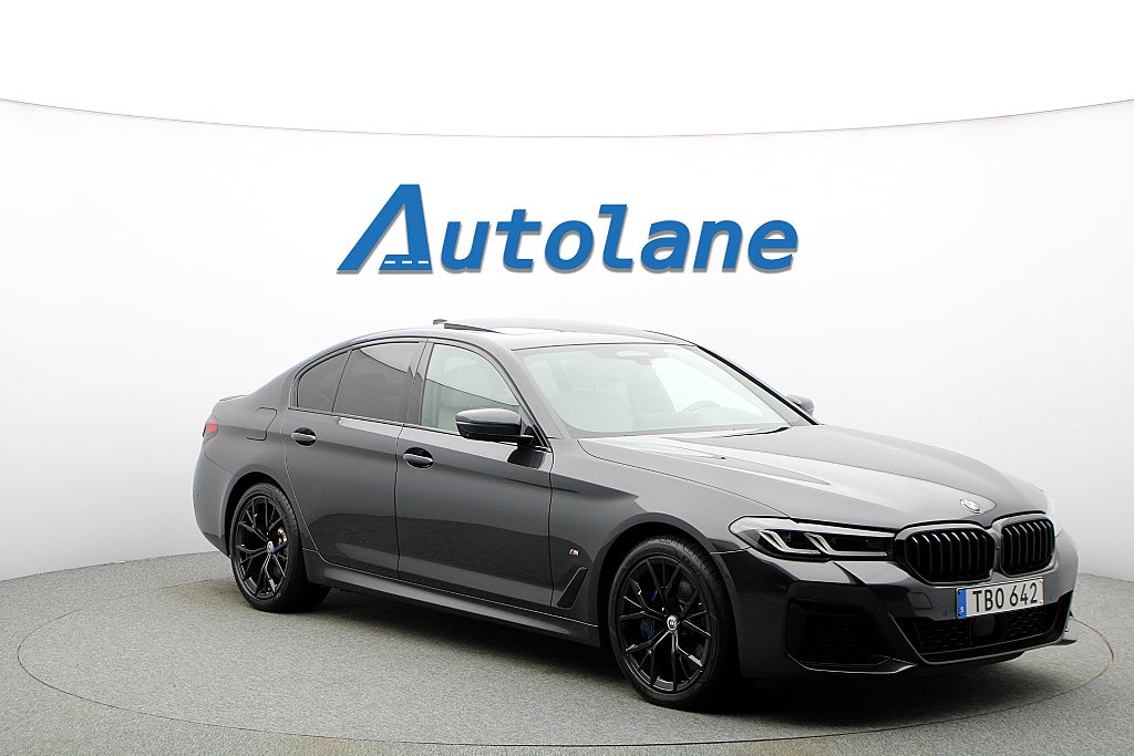 BMW 545 e xDrive M-Sport, Taklucka, H/K, HUD, Innovation 394hk