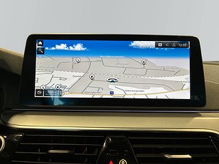 BMW 530e xDrive Touring PLUG-IN Drag Värmare Kamera S&V-däck