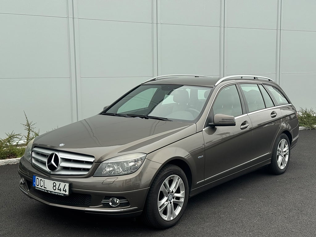 Mercedes-Benz C 180 T Kompressor  5G Automat+Avantgarde 
