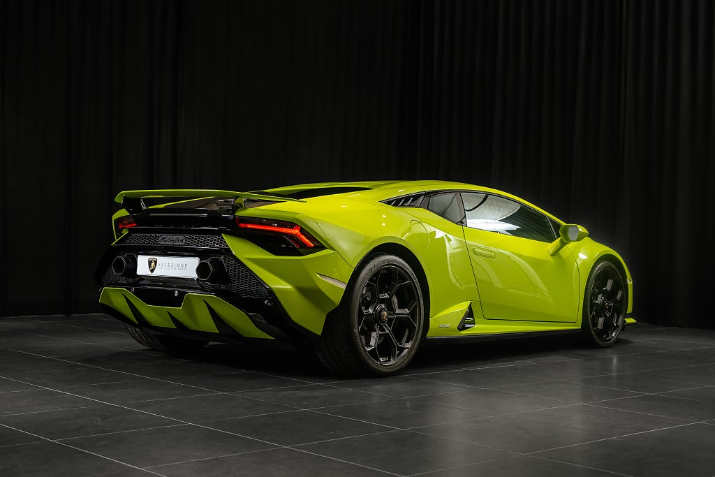 Gallery image 3 of 17