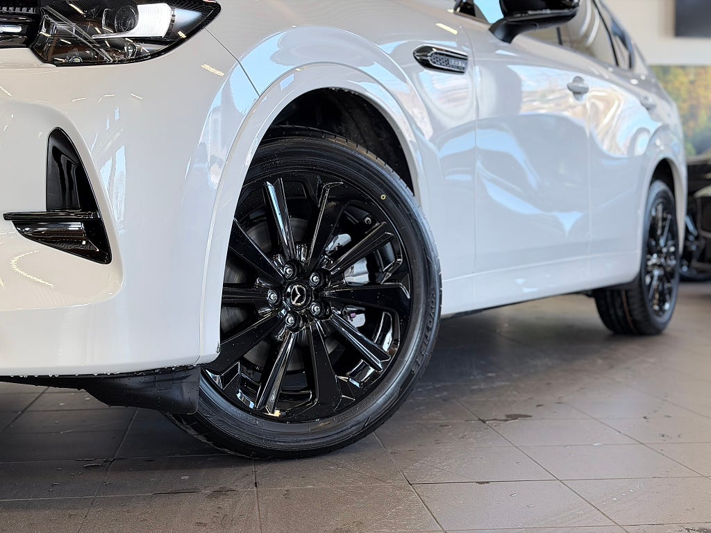Mazda CX-60 PHEV 327 hk AWD Homura Plus / BOSE/ Panorama / Skinn