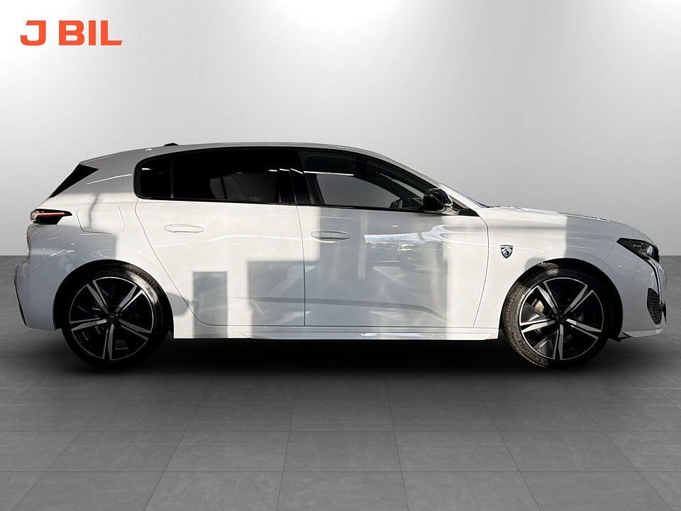 Bild på Peugeot 308 5D GT 1.2 PT 130hk Aut - B-KAMERA,CARPLAY,ELSTOL