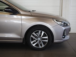 Halvkombi Hyundai i30 8 av 23