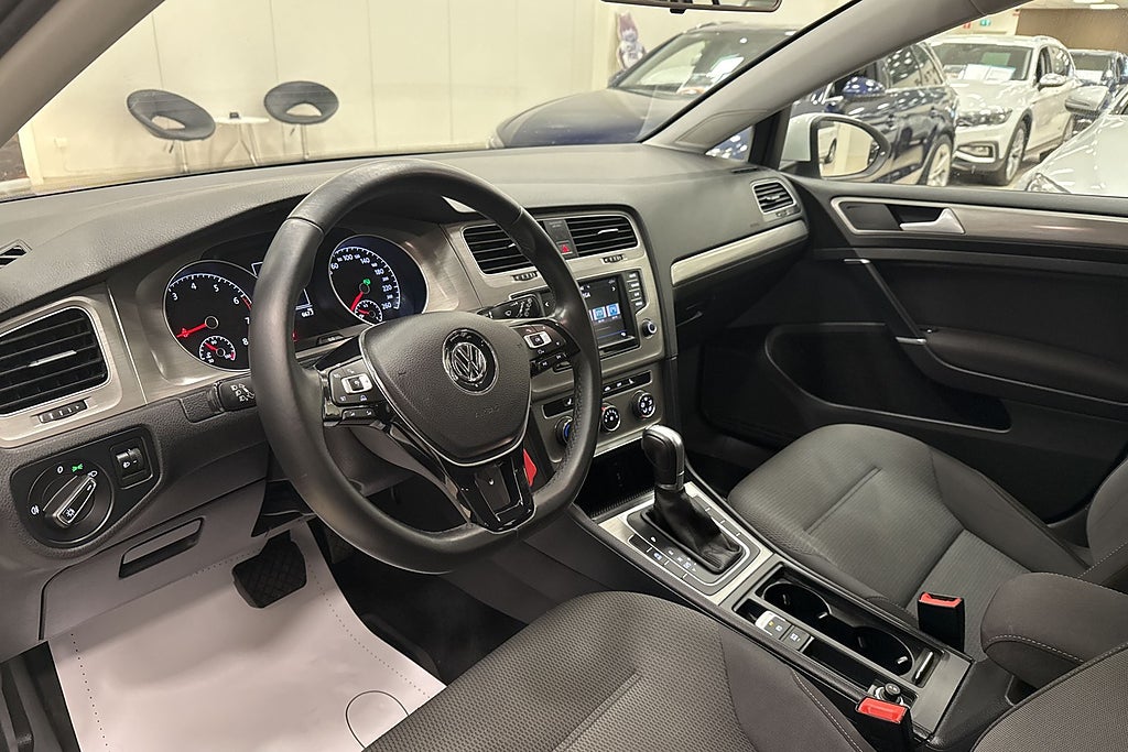 Volkswagen Golf Sportscombi 1.2 TSI Automat Kamera (SÅLD)