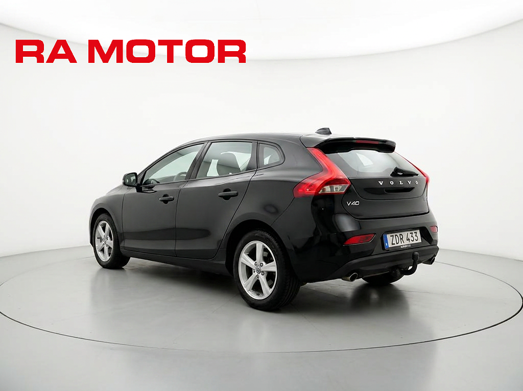 Volvo V40 T3 150hk Kinetic | Backsensorer | Drag | Värmare | 2018
