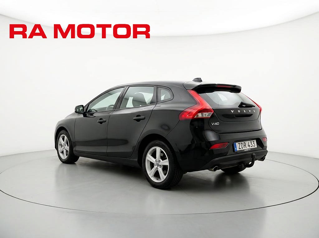 Volvo V40 T3 150hk Kinetic | Backsensorer | Drag | Värmare |
