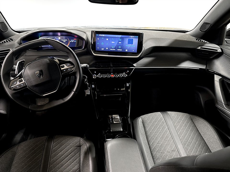 Bild på Peugeot 2008 Allure 1.2 PT 130hk Aut B-KAMERA CARPLAY