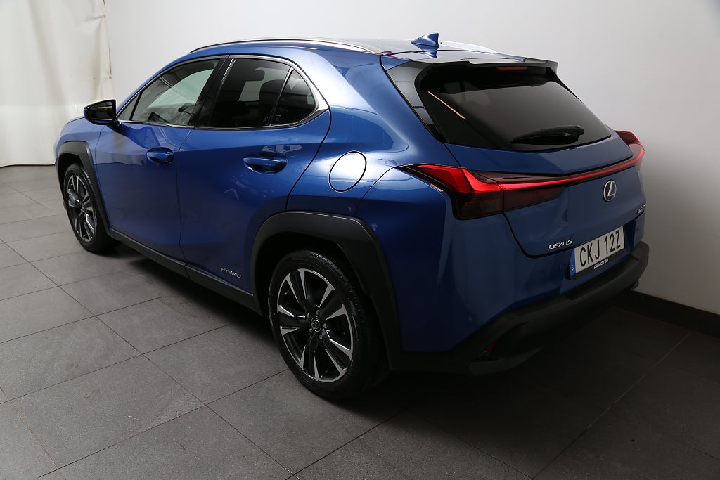 Lexus UX 250h E-Four 184hk Premium AWD Aut Teknik-paket Taklucka 2021