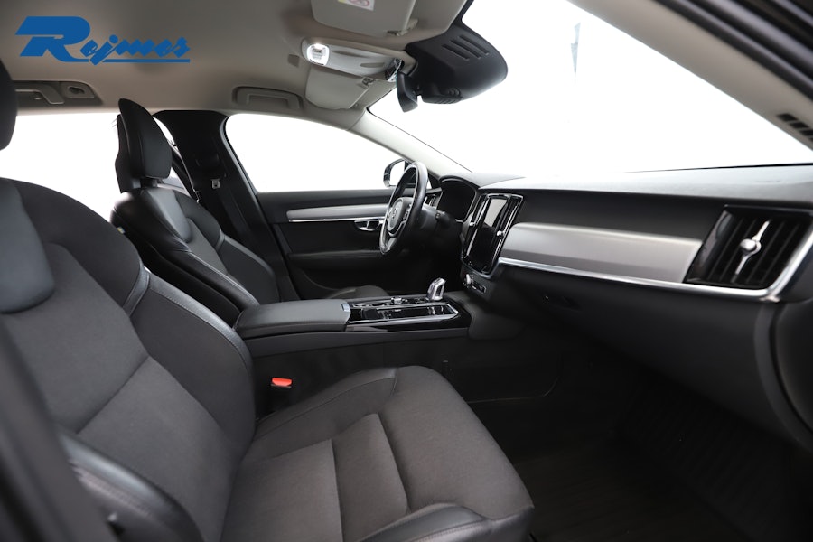 Volvo V90 T8 AWD Momentum 2018, bild 5/55