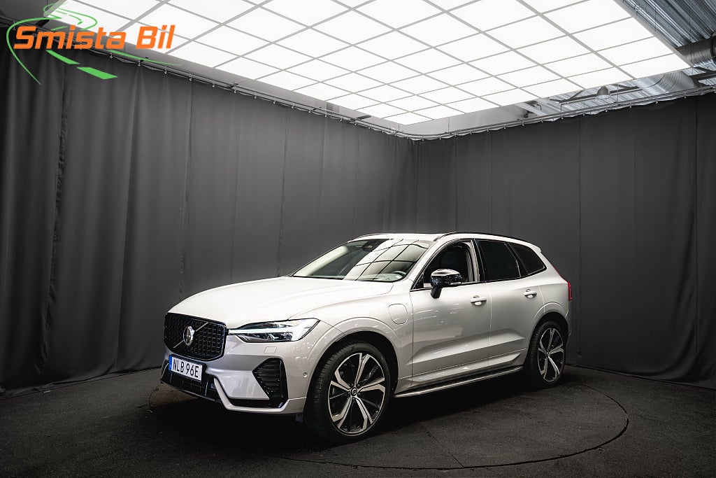 Volvo XC60 Recharge T6 AWD ULTIMATE DARK PANO DRAG 21' H/K 360 HUD
