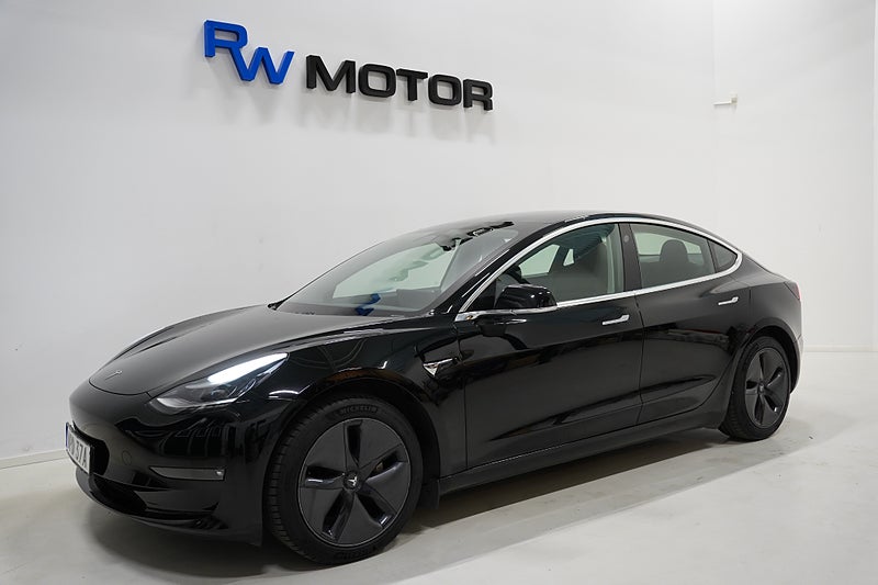 Sedan Tesla Model 3 1 av 19