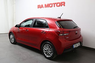 Halvkombi Kia Rio 4 av 15