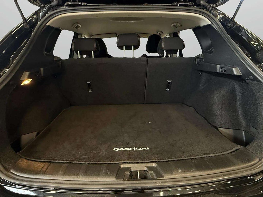 Nissan Qashqai 1.3 DIG-T DCT 7200 Mil 1 Ägare - miniatyr 17