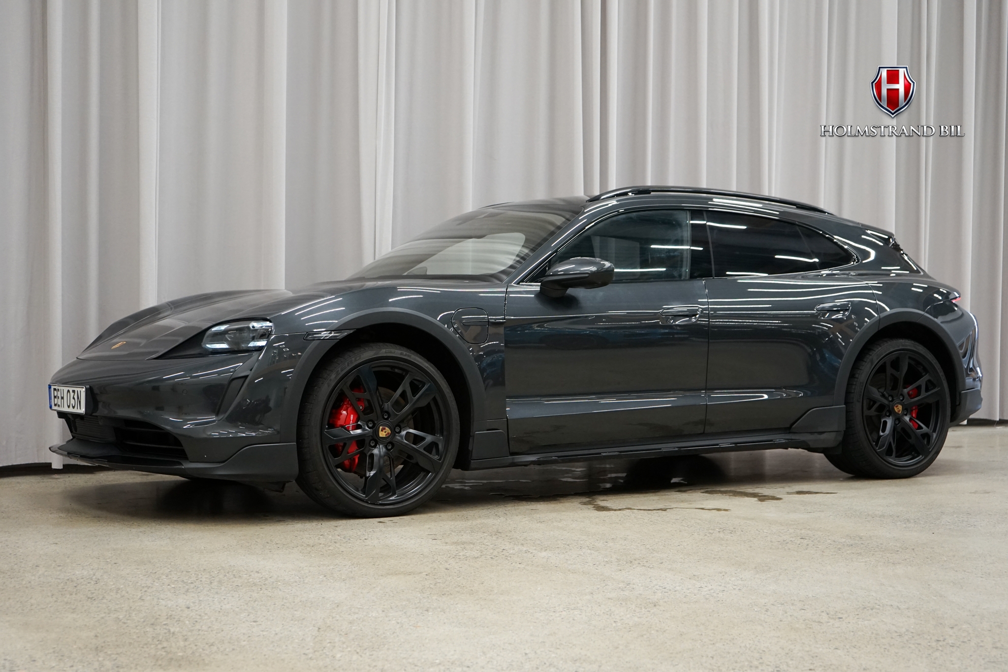 Porsche Taycan 2021, kuva 4/10
