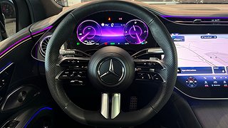 SUV Mercedes-Benz EQS 15 av 17