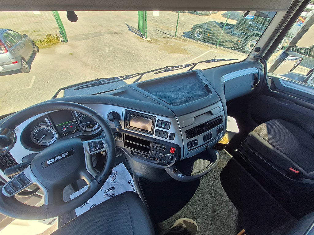 DAF XF 510 FTS 6x2 dragbil