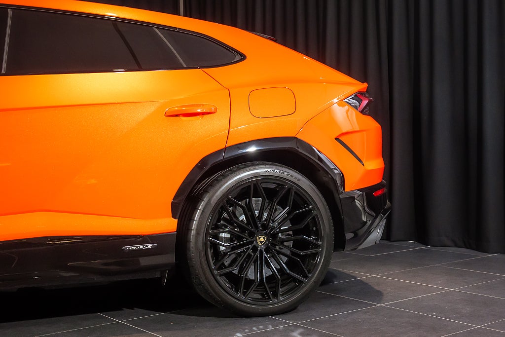 Gallery image 12 of 14