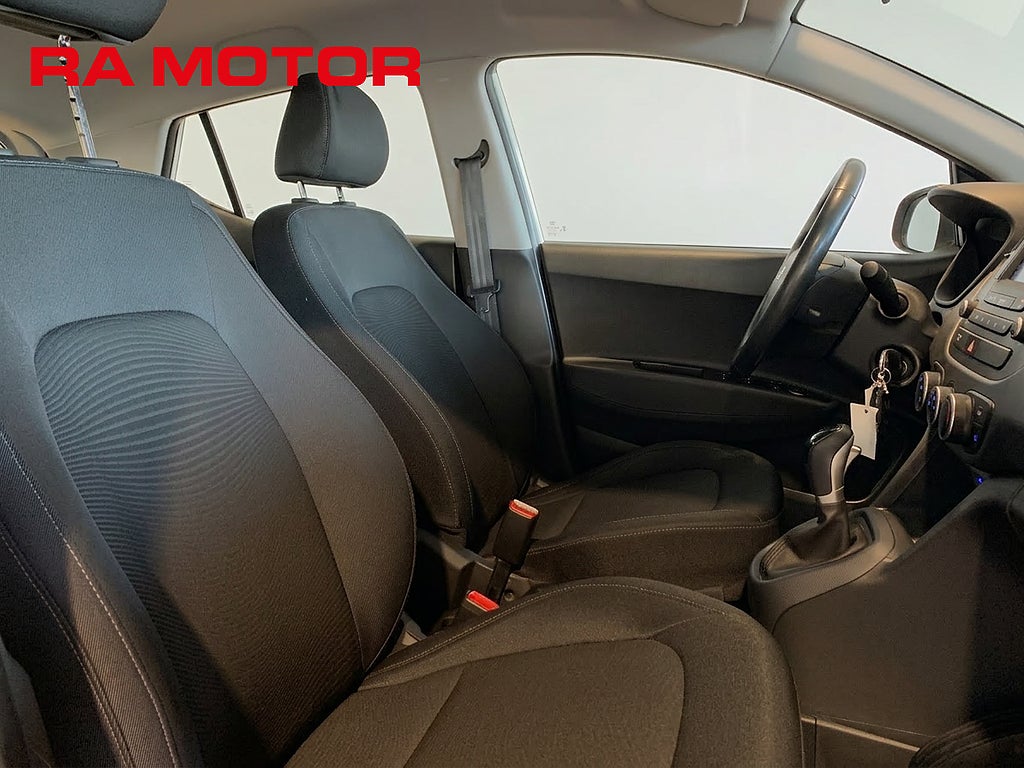 Hyundai i10 1,0 blue 67hk ComfortPlus Aut Bluetooth 1ägare P-sensor