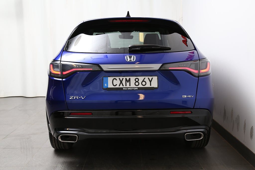 Honda ZR-V SPORT FullHybrid 184 Hk + Side Steps | DEMO