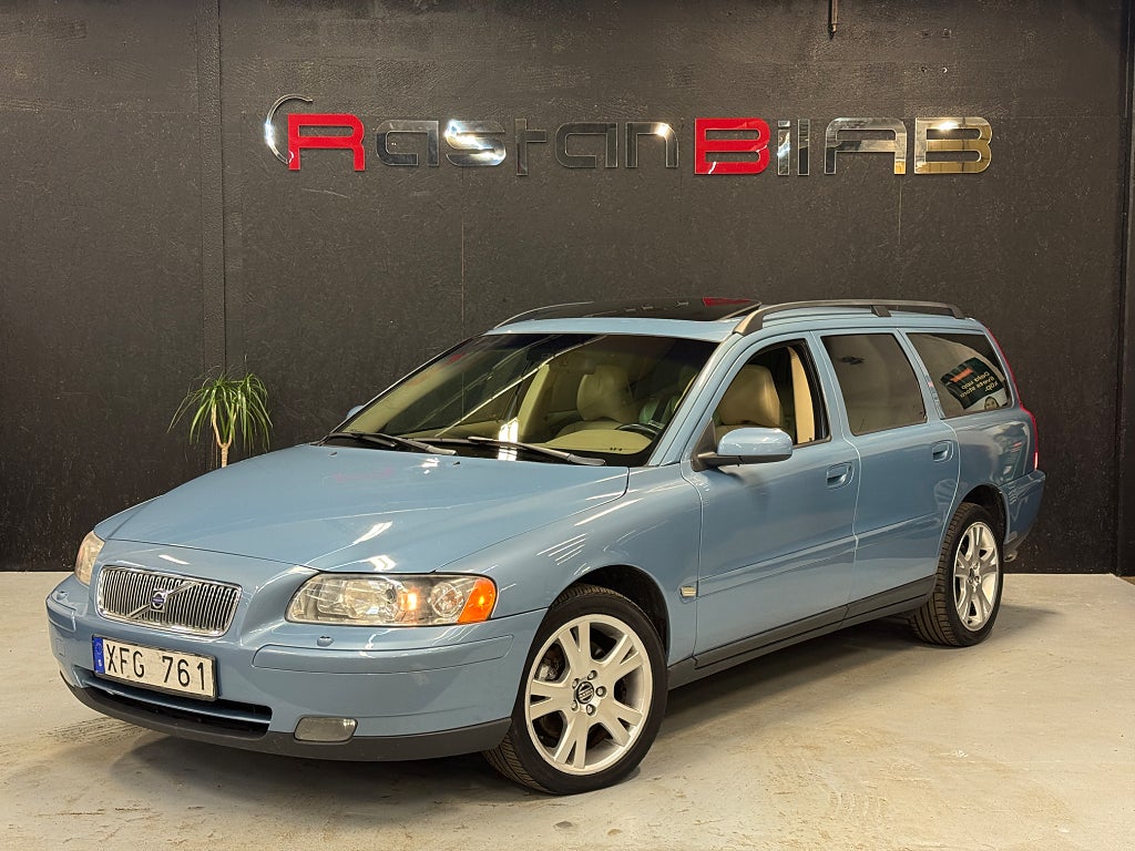 Volvo V70 2.5T AWD Kinetic Xenon Taklucka 