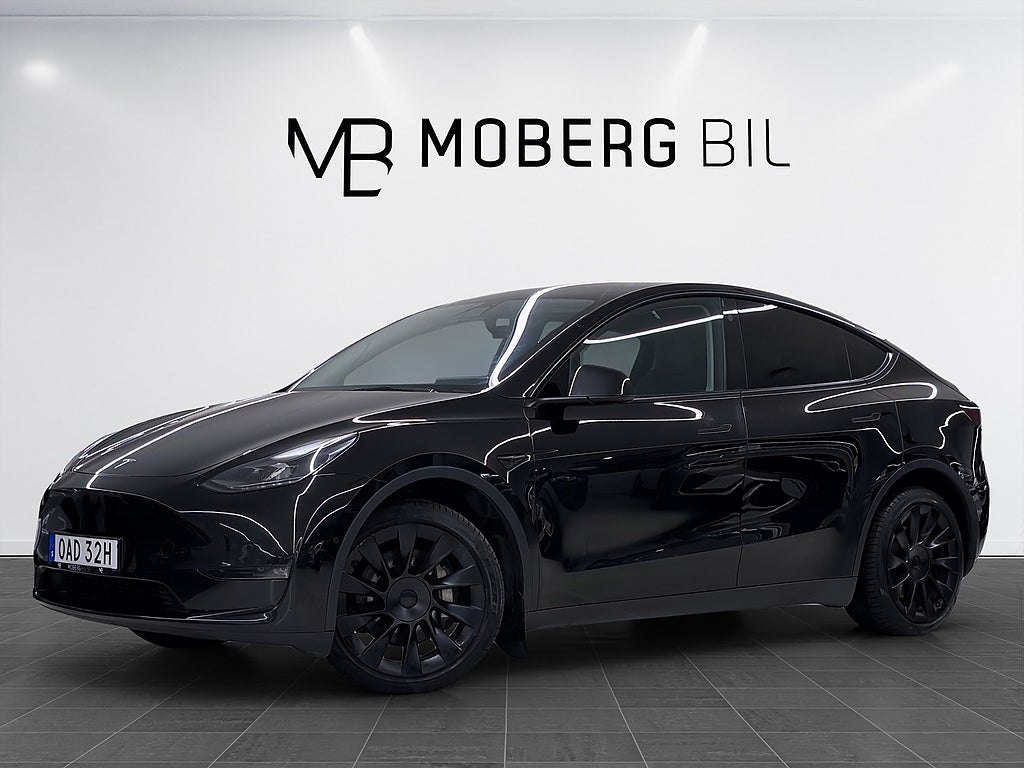 Tesla Model Y Long Range AWD 514hk Pano Läder Drag Navi