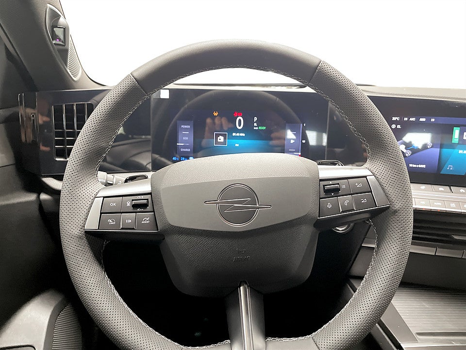 Bild på Opel Astra Sports Tourer GS PHEV 195hk - OMGÅENDE LEVERANS!