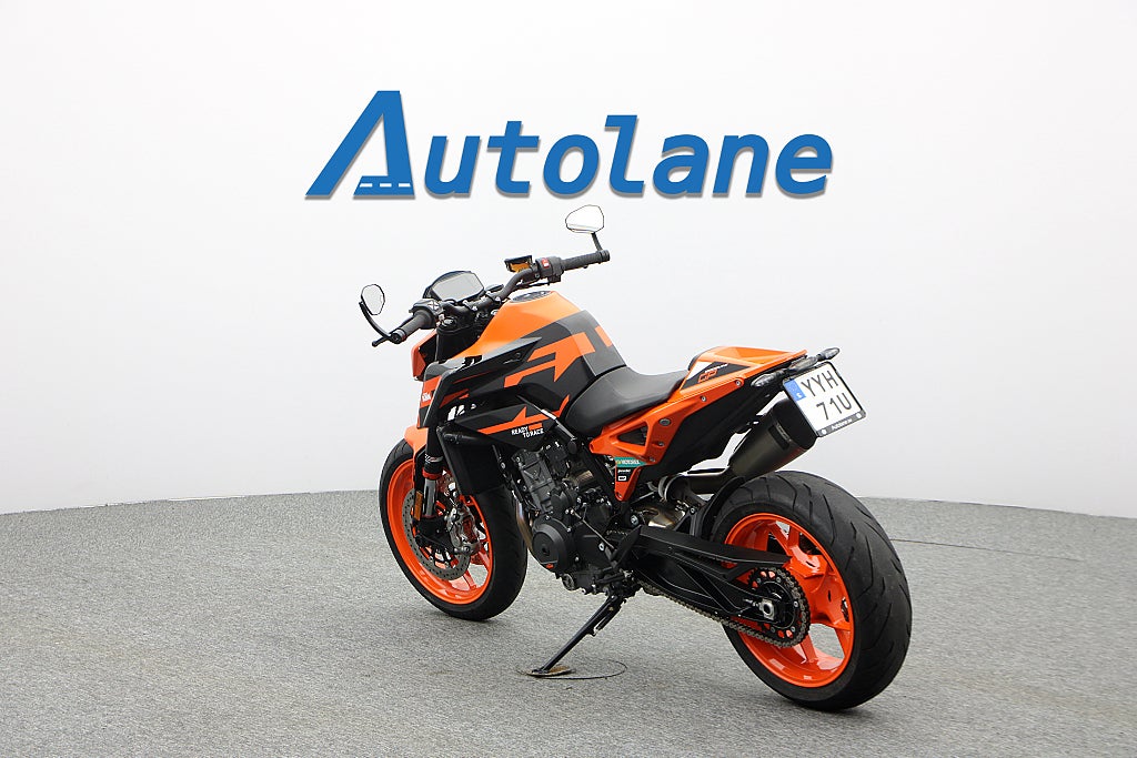 KTM 890 Duke GP* Endast 639 mil* Sommarkampanj 4,99%