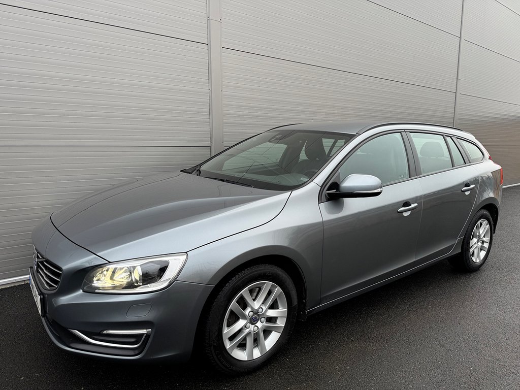 Volvo V60 D4 AWD 190Hk Geartronic Drag "Fullservad på Volvo"       