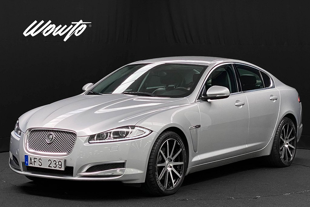 Jaguar XF 3.0 V6 241HK / Luxury / Läder / Backkamera