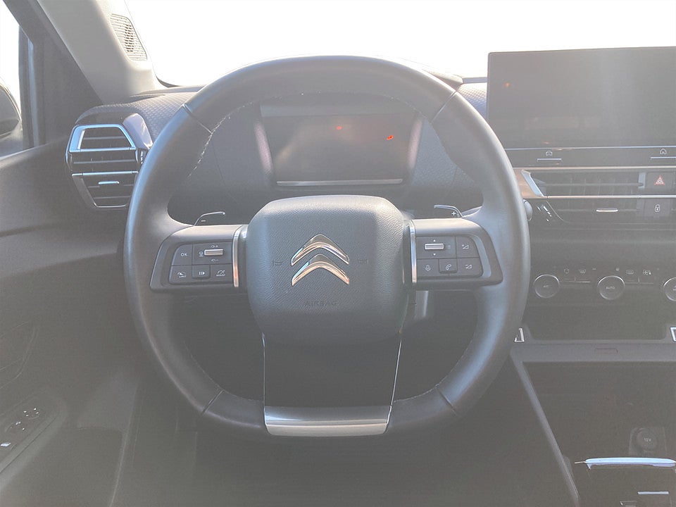 Bild på Citroen C4 X Shine 1.2 PT 130hk Aut B-KAMERA NAVI