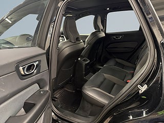 Volvo XC60 Recharge T8 AWD R-Design S&V-hjul/Carplay/MOMS/Pano