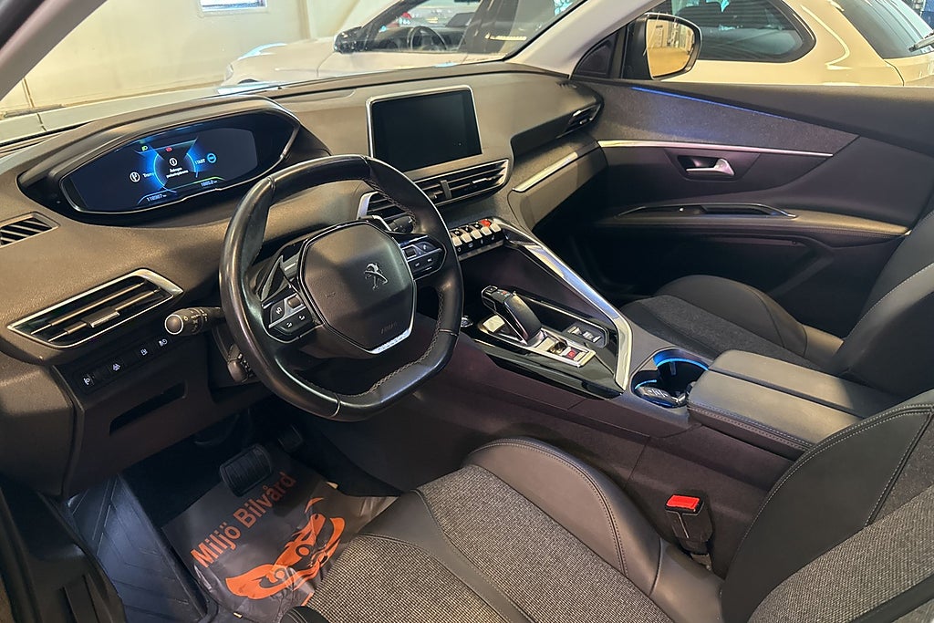 Peugeot 3008 HYBRID 224Hk Automat Navi V-hjul Drag Halvskinn miniatyr 6