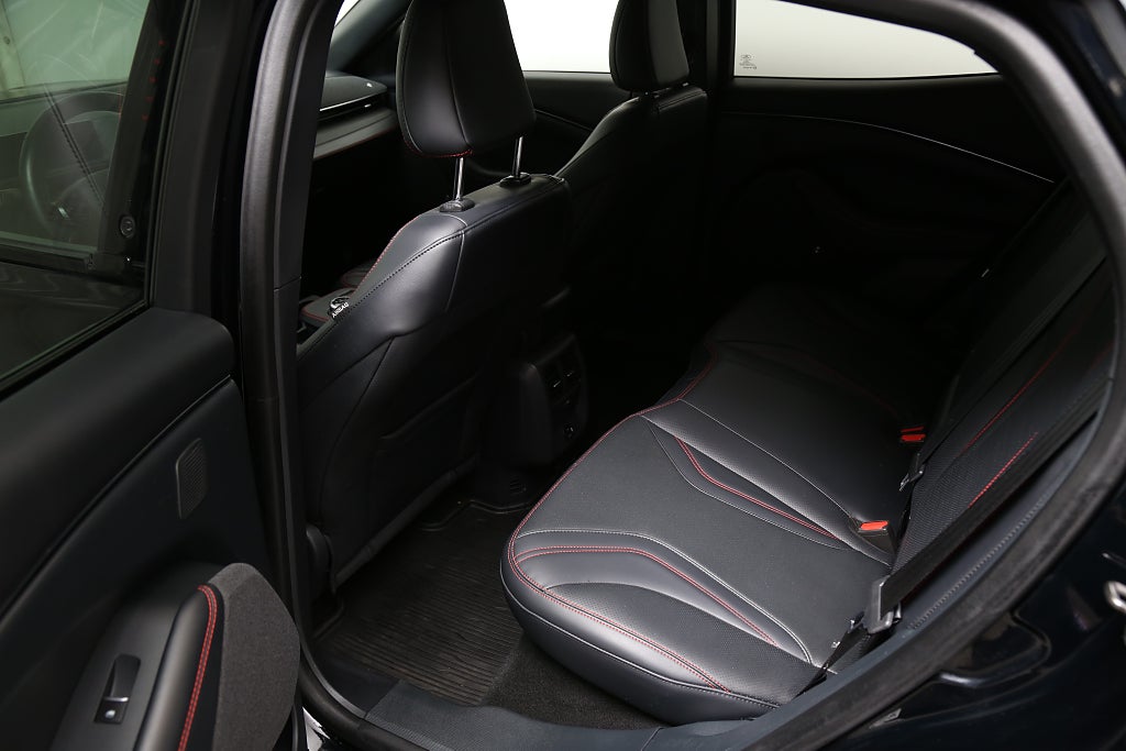 Ford Mustang Mach-E Long Range AWD 351hk Teknikpaket Drag