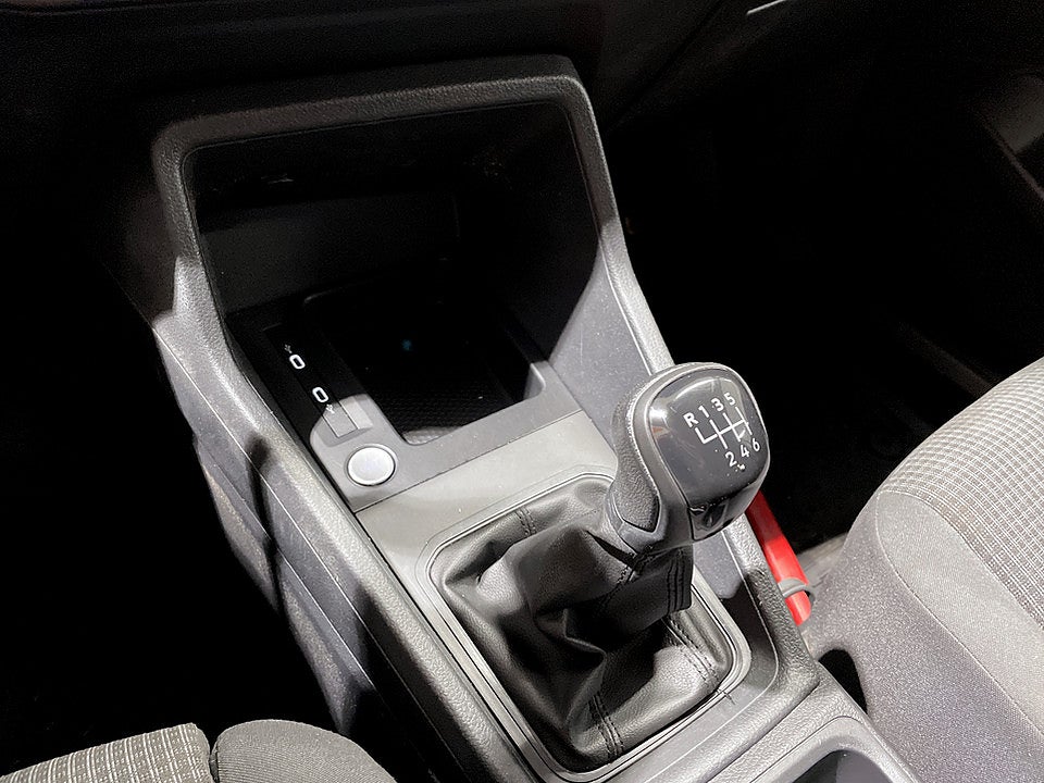 Bild på Volkswagen Caddy Maxi Cargo 1.5 TSI 114hk BACKSENSORER