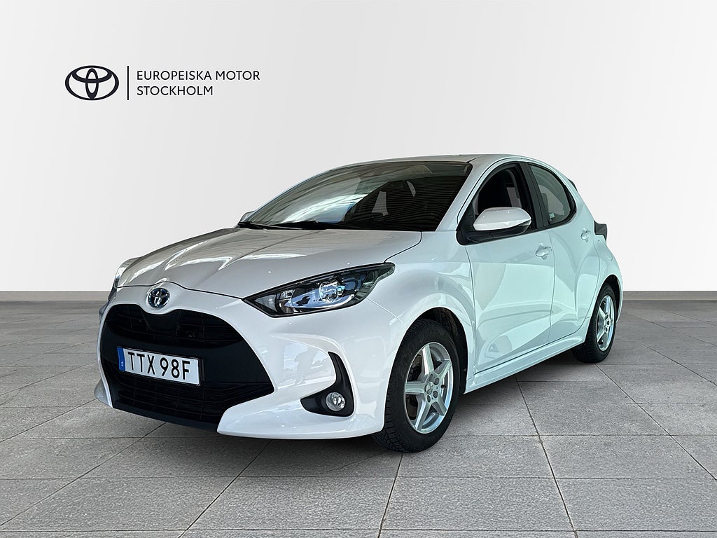 Toyota Yaris Hybrid CVT Active komfortpaket Vinterhjul 