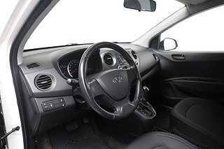Halvkombi Hyundai i10 4 av 9