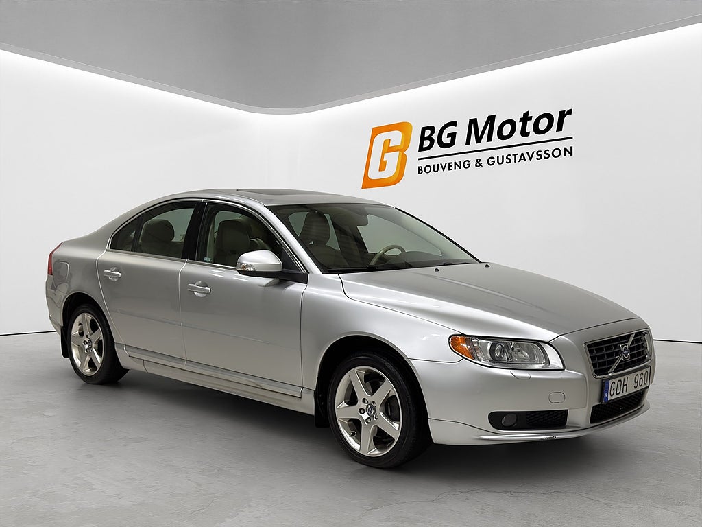 Volvo S80 2.5T 200HK Aut Summum Drag/Pano/M-värmare/Elstol-förare