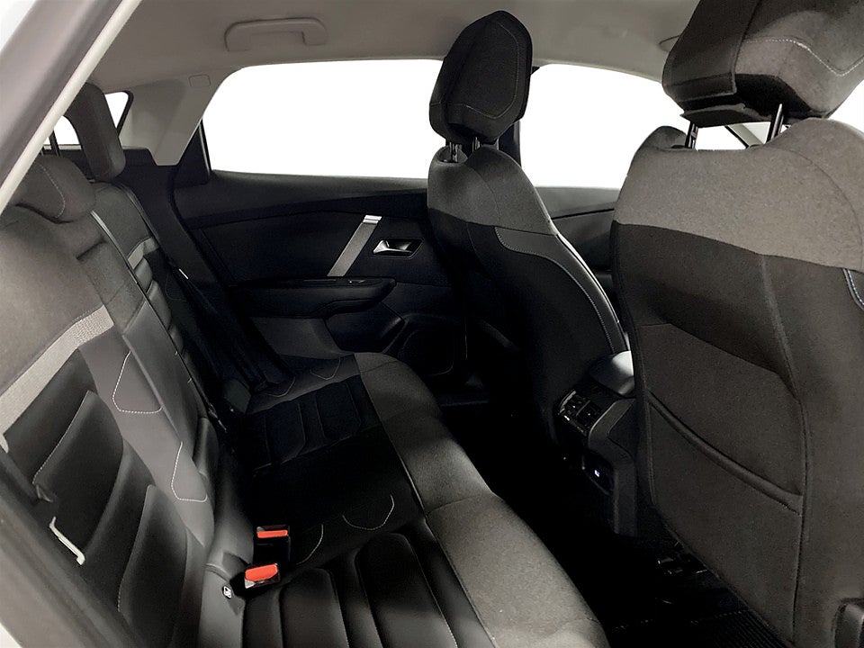 Bild på Citroën C4 Shine 1.2 PT 155hk Aut B-KAMERA CARPLAY
