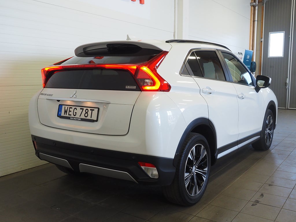 Mitsubishi Eclipse Cross 1.5 T-MIVEC S-AWC CVT Intense Onyx Pano 360° Skinn 2020