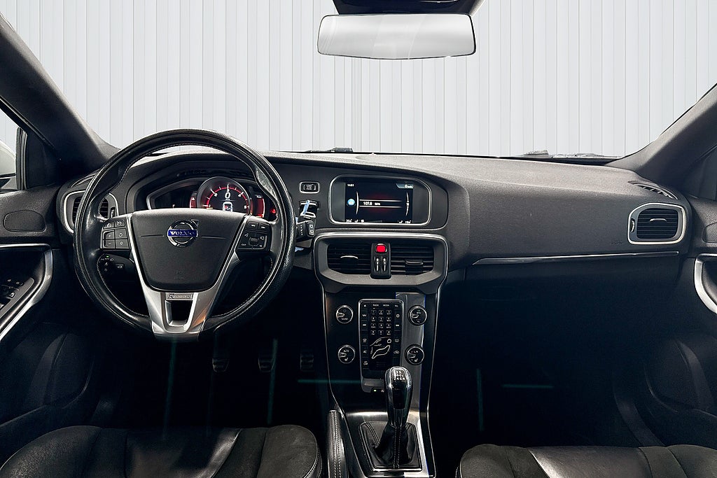 Volvo V40 2016