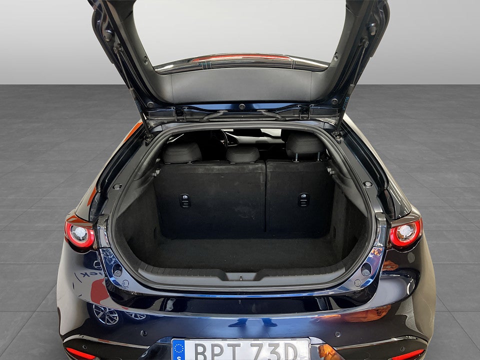 Bild på Mazda 3 Hatchback Sky 2.0 150hk Aut - B-KAMERA, NAVI