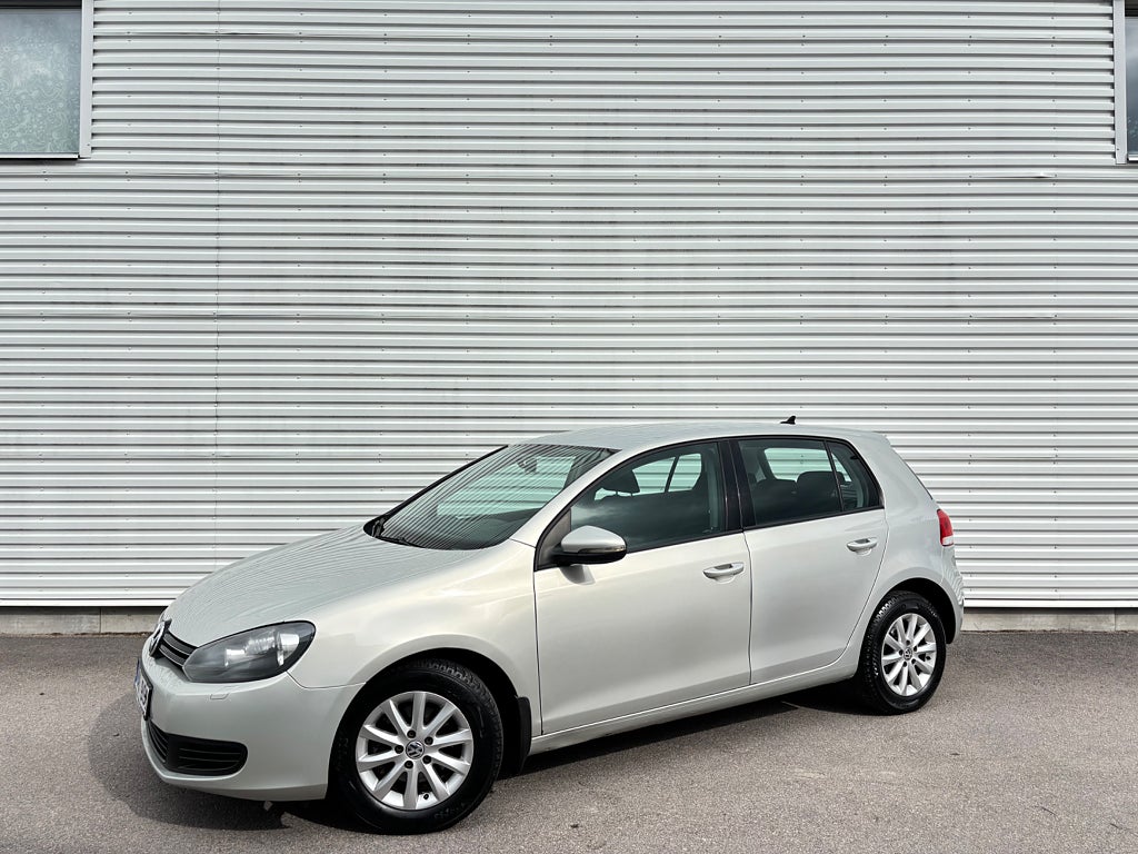 Volkswagen Golf 5-dörr 1.6 TDI BlueMotion / M-Värm /Kamrem bytt /Ny Bes